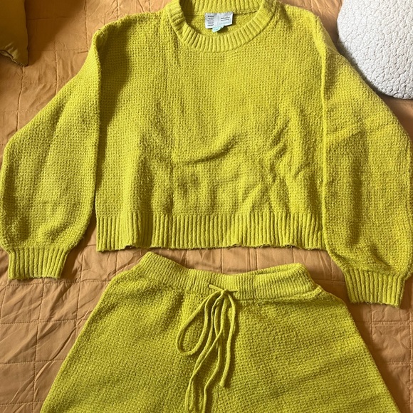 Saturday Sunday by Anthropologie yellow sleep outfit.. - Picture 2 of 6